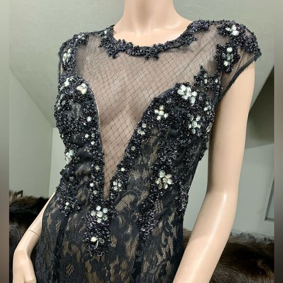 Custom Elegant and Sexy Floral Lace With Beads & Sequins Mermaid Gown - Picture 10 of 16